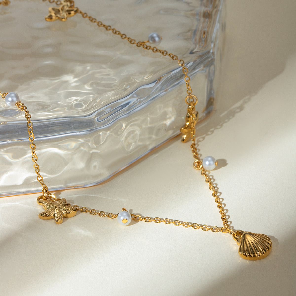 Beach Bestie Pearl Necklace